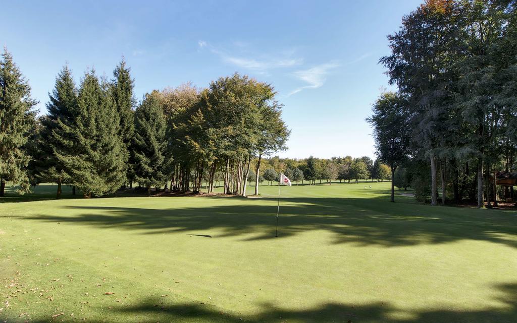 Les Ormes Domaine Et Resort Epiniac Esterno foto