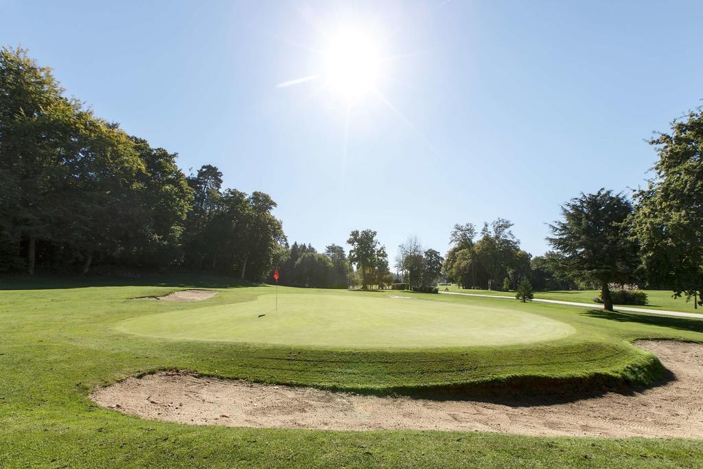 Les Ormes Domaine Et Resort Epiniac Esterno foto