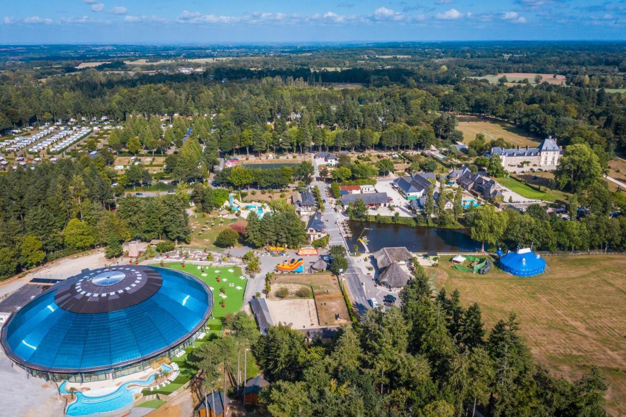 Les Ormes Domaine Et Resort Epiniac Esterno foto